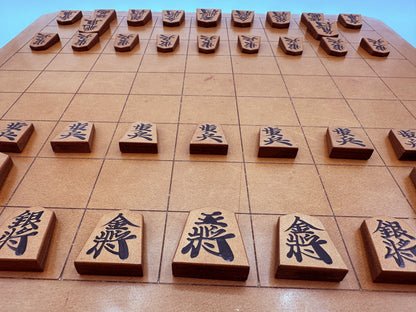 【受注生産受付中】オールレザー「本格牛革将棋駒」セット（書き師 天麻）
